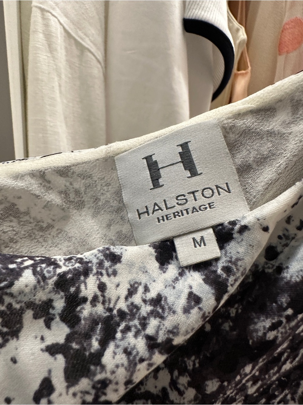 Halston Heritage Black and White Speckled one shoulder goddess Dress - Picture 6 of 8